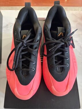ae 1 low ‘mural’